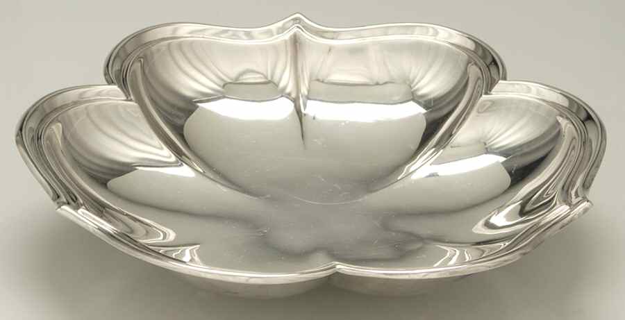 1470 (Silverplate, Hollowware) 12" Fruit Serving Bowl by Reed & Barton-1