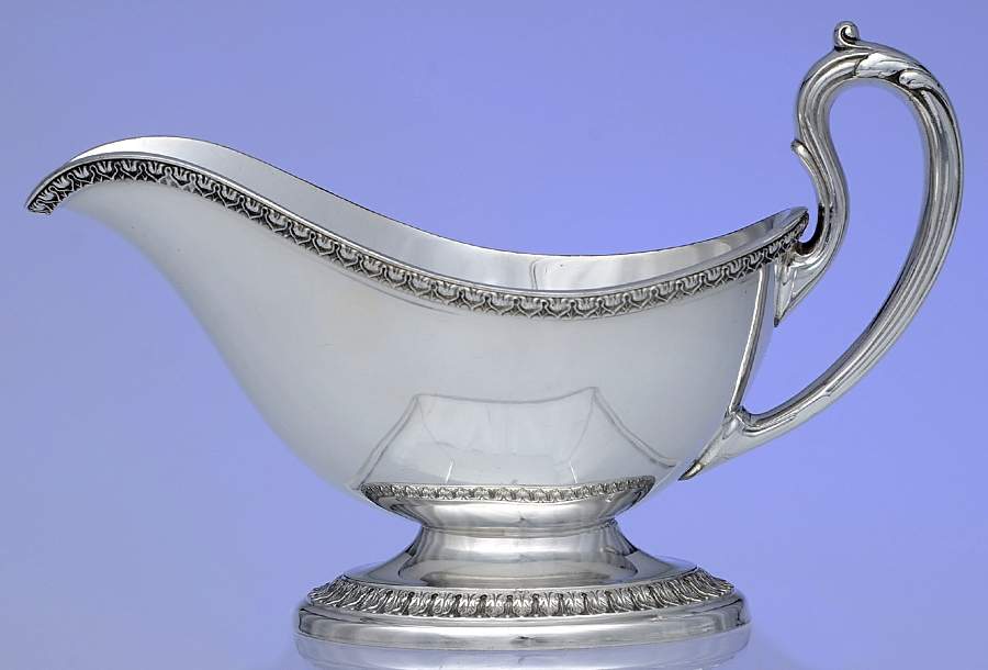 4050 (Silverplate, Hollowware) Silverplate Gravy Boat by Reed & Barton-1