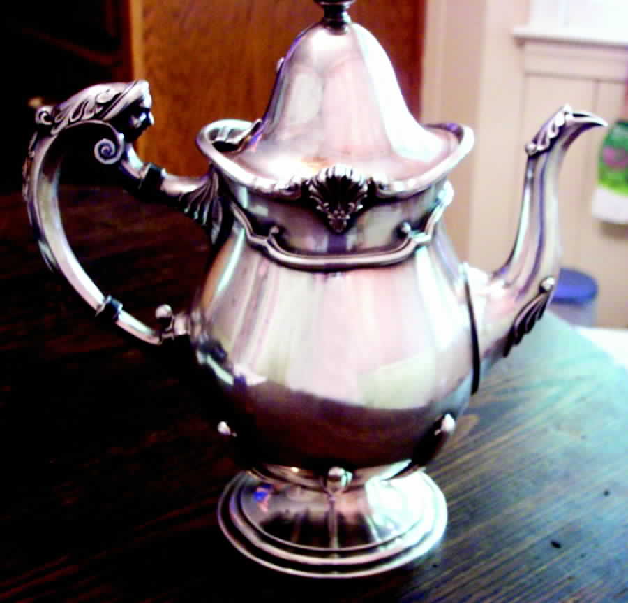 Baronial (Silverplate, Hollowware) Teapot by Reed & Barton-1