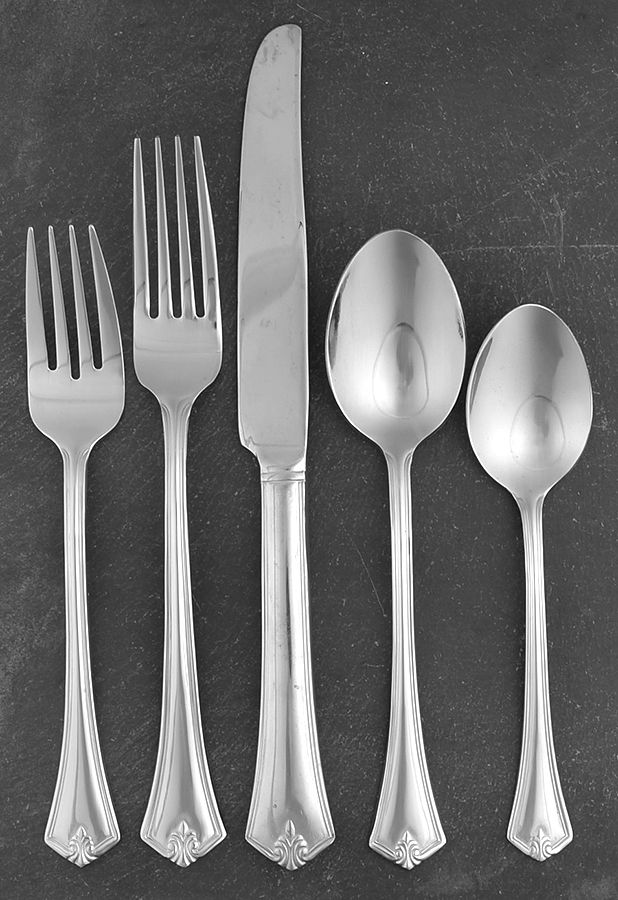 Churchill (Stainless) 5 Piece Place Setting by Reed & Barton-1