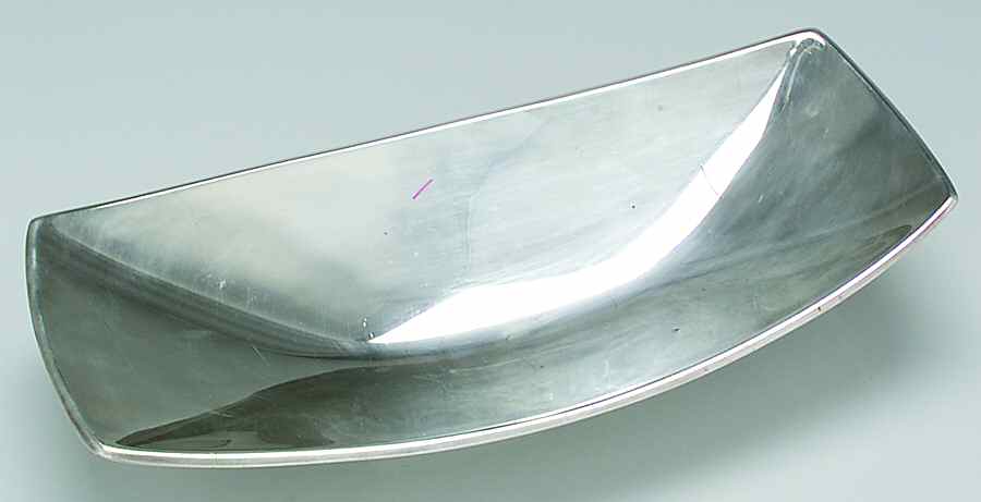 259 (Silverplate, Hollowware) Oval Silverplate Centerpiece by Reed & Barton-1
