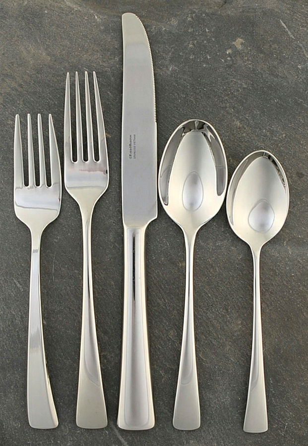 Spotlight (Stainless) 5 Piece Place Setting by Reed & Barton-1