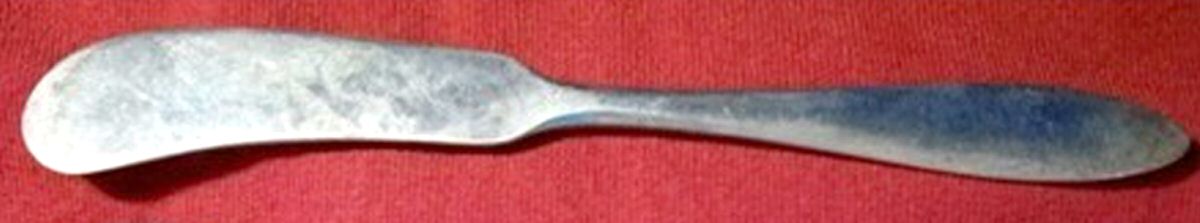 RDS140 (Silverplate) Flat Handle Butter Spreader by Reed & Barton-1