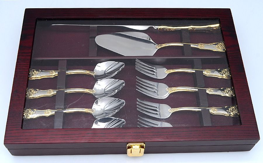 Old Country Roses (Stnls, Gold Acct) 18 Piece Dessert Set by Royal Albert-1