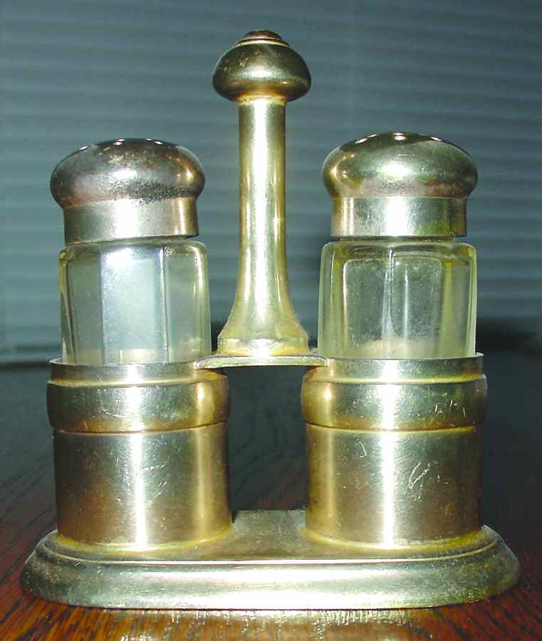 2800 (Silverplate, Hollowware) Salt & Pepper Set by Reed & Barton-1
