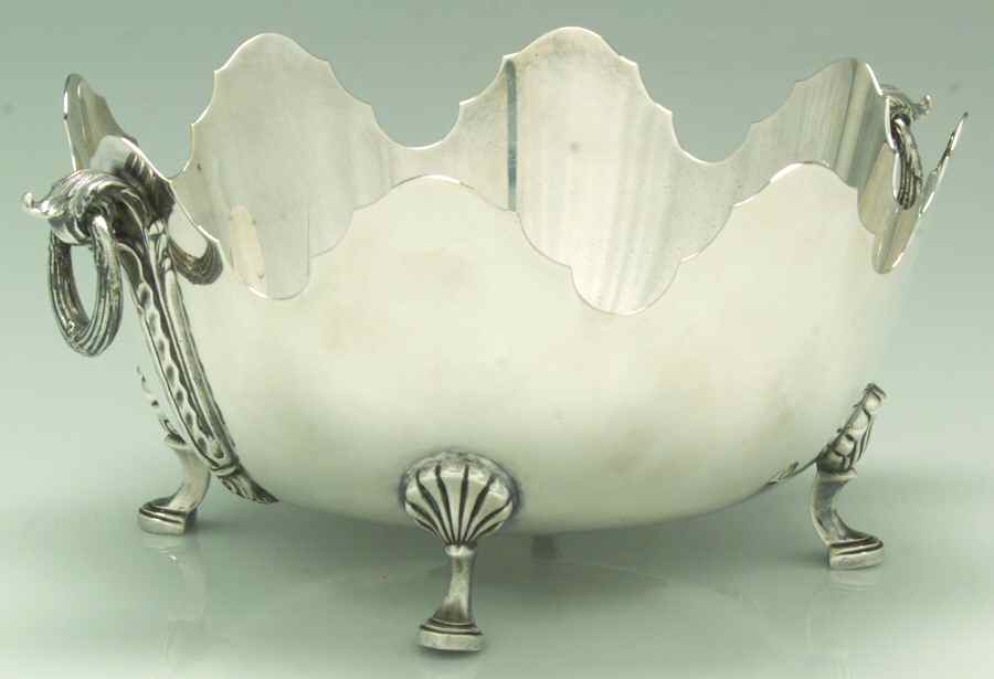 360 (Silverplate, Hollowware) 8" Round Footed Centerpiece by Reed & Barton-1