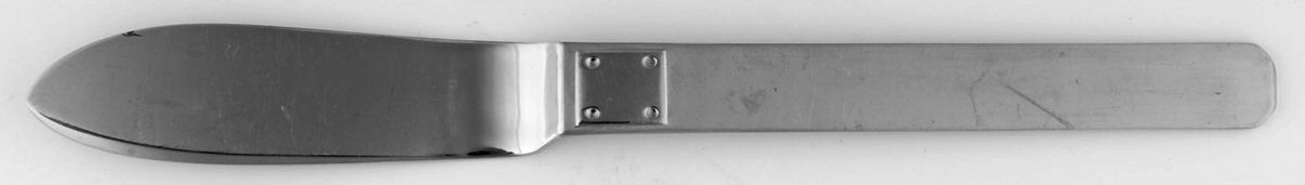 Montparnasse Flat Handle Master Butter Knife by Reed & Barton-1
