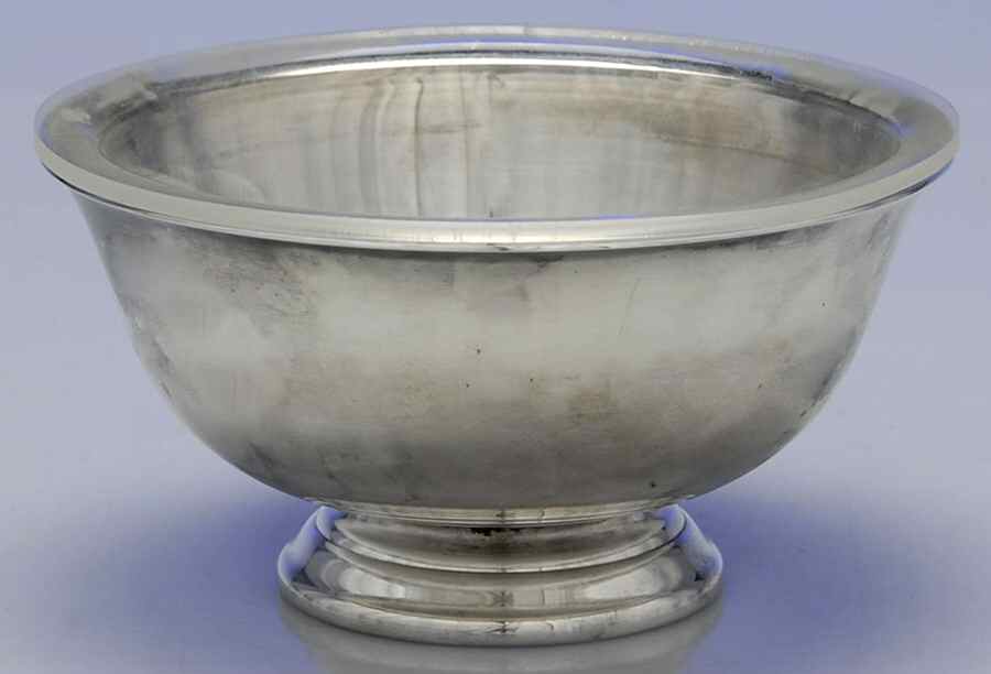 Paul Revere Bowls (Silverplate, Hollowware) 5" Paul Revere Bowl & Plastic Liner by Reed & Barton-1