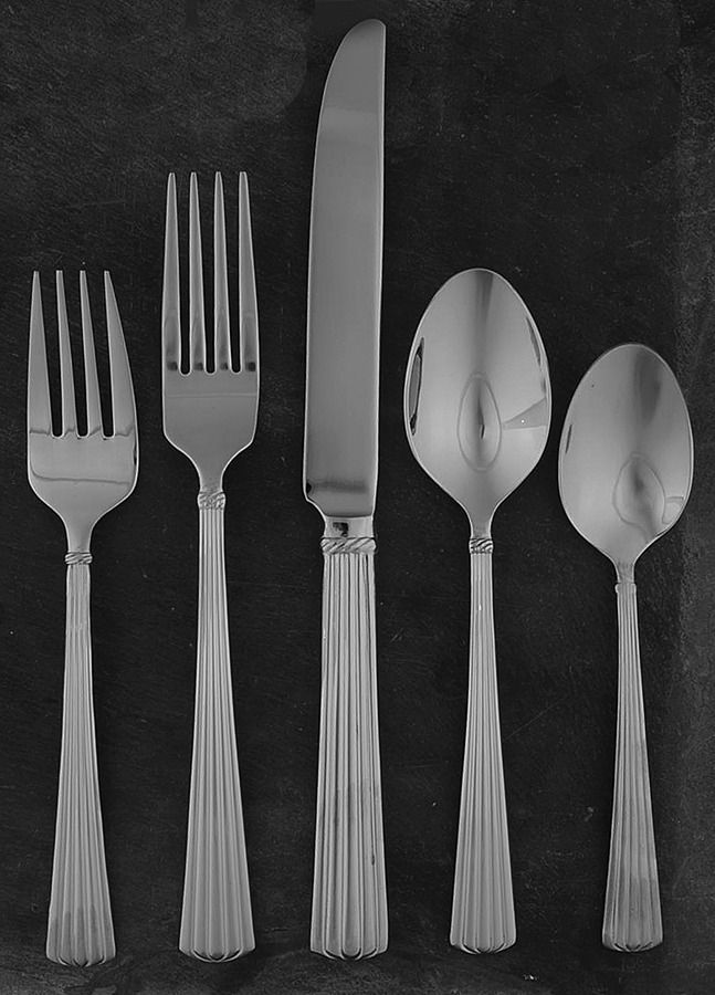 Trinity Hall (Stainless) 5 Piece Place Setting by Reed & Barton-1