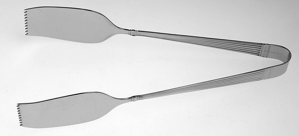 Crestwood (Stainless) 1-Piece Salad Tongs by Reed & Barton-1