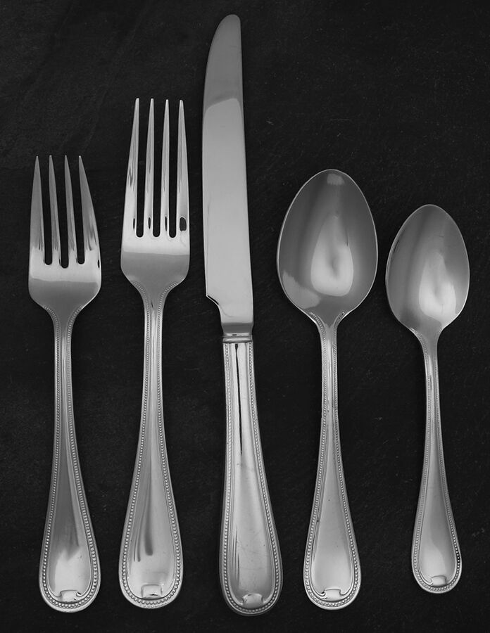 Richmond (Silverplate) 5 Piece Place Setting by Reed & Barton-1