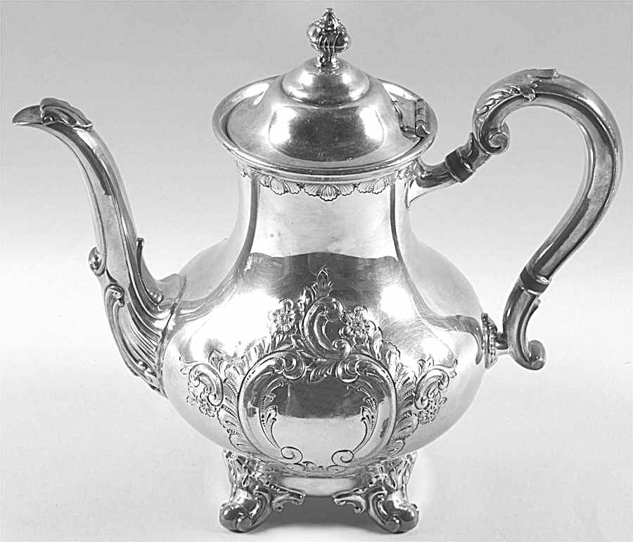 Regent-Chased (5600C2, Silverplate, Hollowware) Teapot by Reed & Barton-1