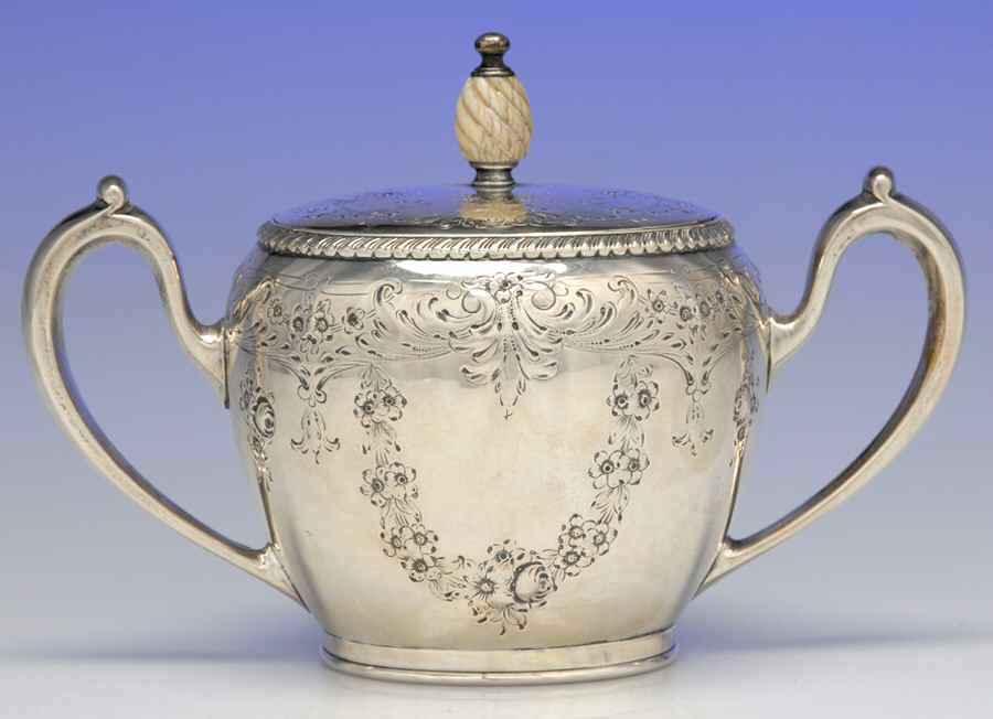 J22 (Sterling, Hollowware) Sugar Bowl & Lid by Reed & Barton-1