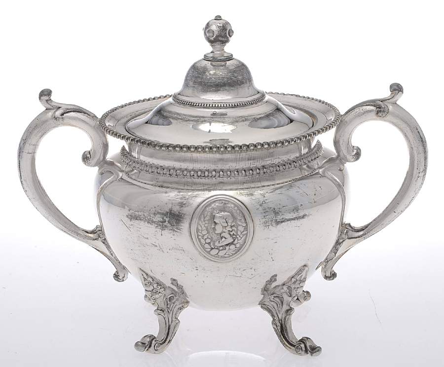 2050 (Silverplate, Hollowware) Sugar Bowl & Lid by Reed & Barton-1