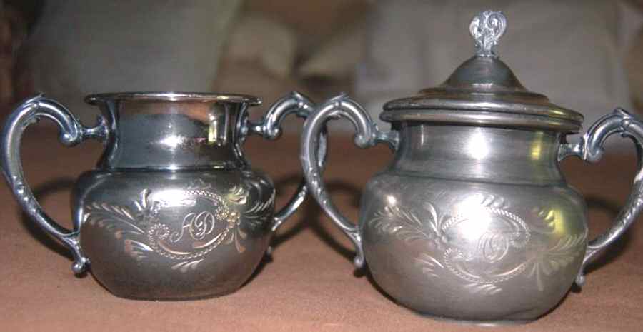 1722 (Silverplate, Hollowware) Sugar Bowl & Lid by Richfield Plate Co-1