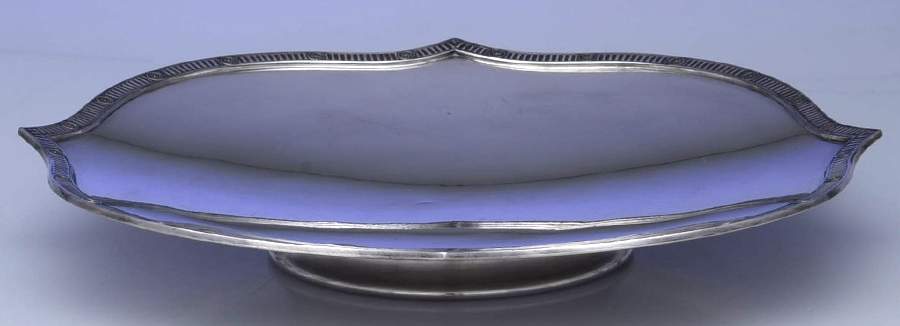 4010 (Silverplate, Hollowware) Silverplate Footed Cake Plate by Reed & Barton-1