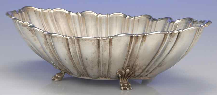X811 (Sterling, Hollowware) Oval Footed Centerpiece by Reed & Barton-1