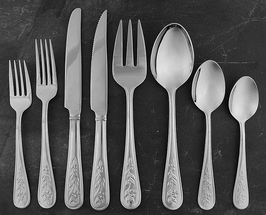 Berry Vine (Stainless) 86 Piece Set by Reed & Barton-1