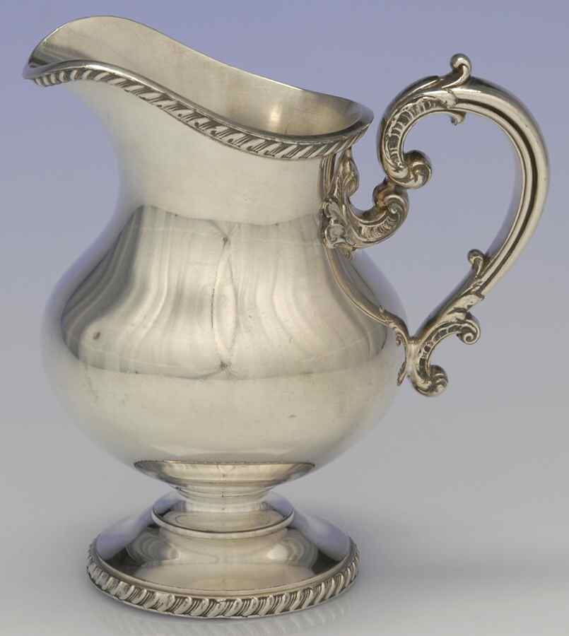 5200A-Plain (Silverplate, Hollwware) Creamer by Reed & Barton-1