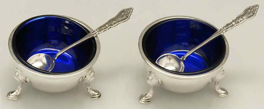 86818 (Sterling, Hollowware) Open Master Salt W/Spoon (Set of 2) by Redlich-1