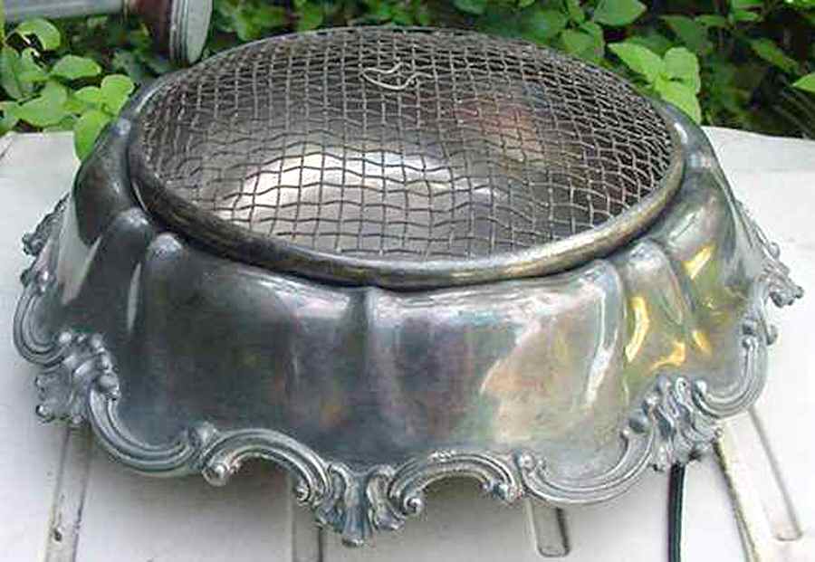 275 (Silverplate, Hollowware) Centerpiece with Frog by Reed & Barton-1