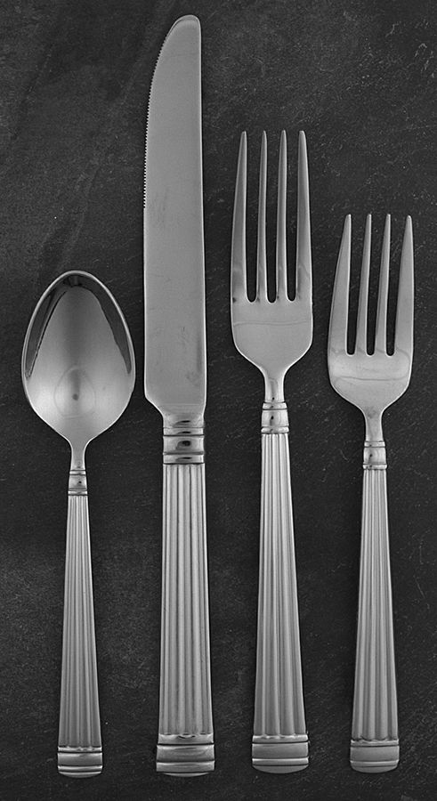 Waverly Hall (Stainless) 4 Piece Place Setting by Reed & Barton-1
