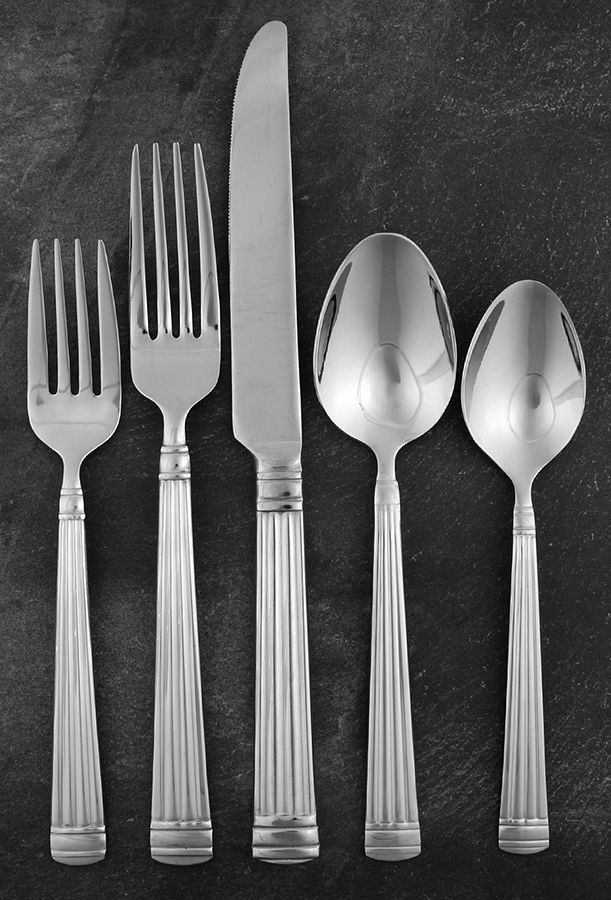 Waverly Hall (Stainless) 5 Piece Place Setting by Reed & Barton-1