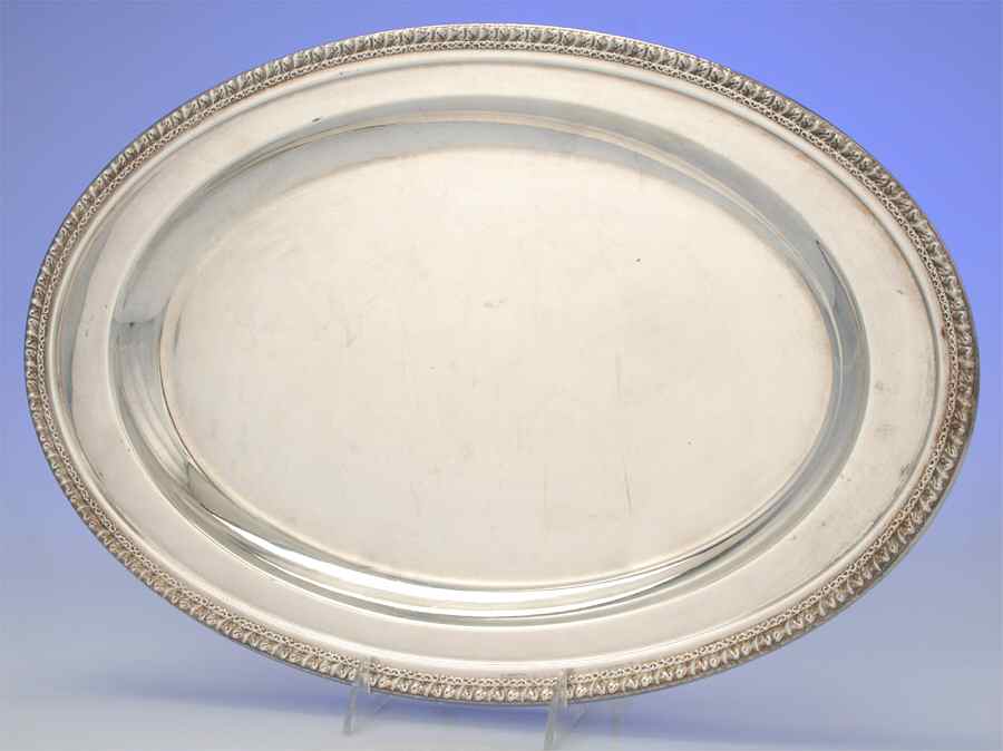 1262 (Silverplate, Hollowware) 18" Oval Tray by Reed & Barton-1