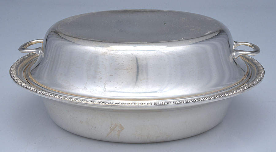 2846 (Sterling, Hollowware) 3 Part Round Divided Vegetable with Lid by Redlich-1