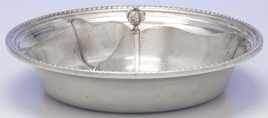 2846 (Sterling, Hollowware) 3 Part Round Divided Vegetable, No Lid by Redlich-1