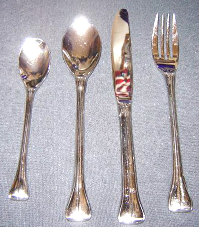 RDF9 (Stainless) Fork by Royal Doulton-1