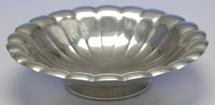 120 (Pewter, Hollowware) Pedestal Fruit Bowl by Reed & Barton-1