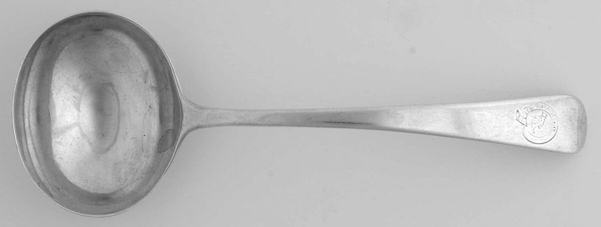 R4T1 (Sterling) Solid Gravy Ladle by Richard Turner-1