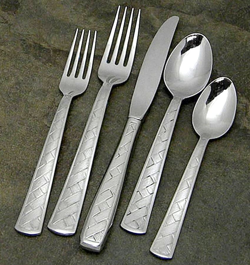 Weave (Stainless) Fork by Sherrill (Liberty Tabletops)-1