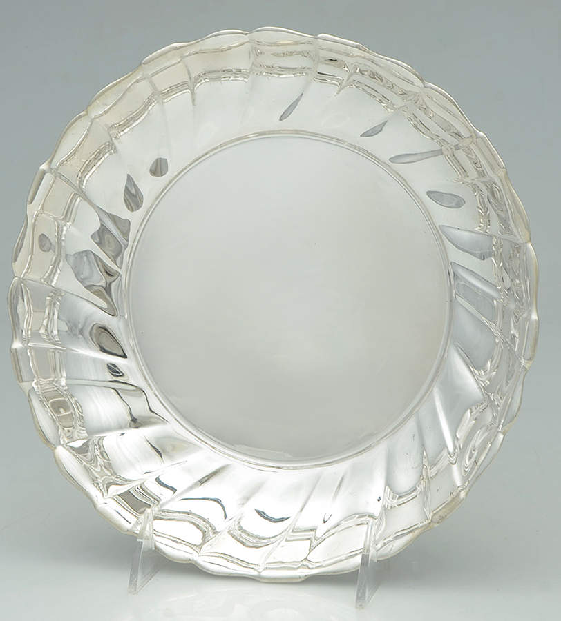 X720 (Sterling, Hollowware) 8" Low Round Vegetable Bowl by Reed & Barton-1