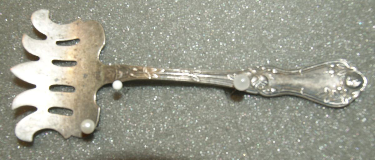 RKF1 (Sterling) Large Solid Tined Sardine Serving Fork by Rockford Silver Plate Co-1