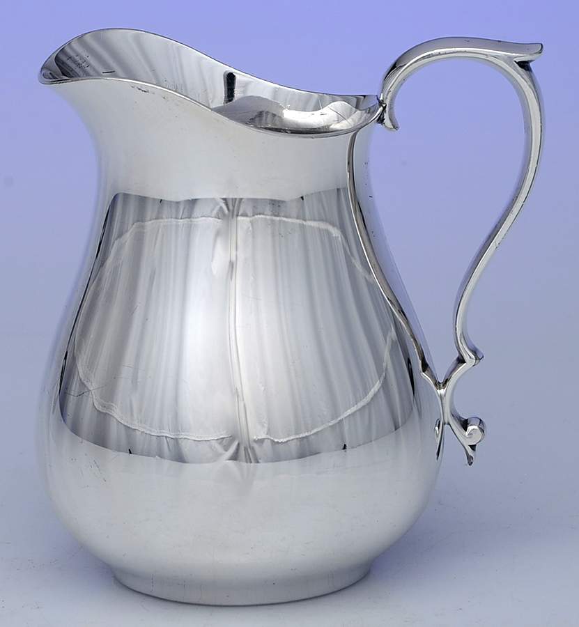 965 (Silverplate, Hollowware) 16 Oz Pitcher by Reed & Barton-1