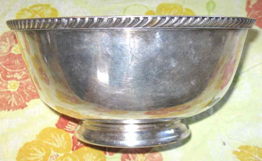 1040 (Silverplate, Hollowware) 8" Round Bowl by Reed & Barton-1