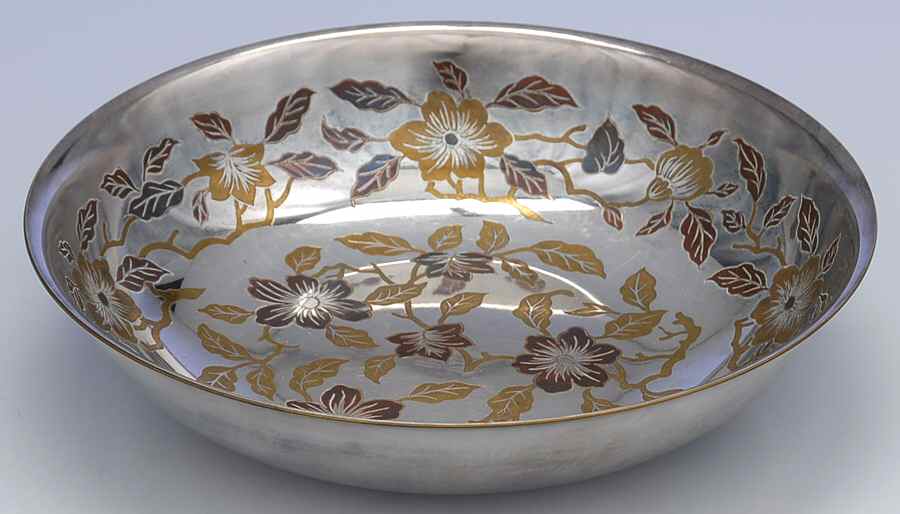 2021 (Silverplate, Hollowware) 9" Round Vegetable Bowl by Reed & Barton-1