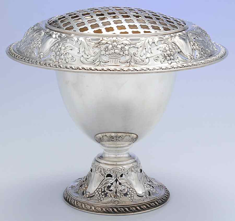 A9433 (Sterling, Hollowware) 11" Round Footed Centerpiece with Frog by Gorham Silver-1