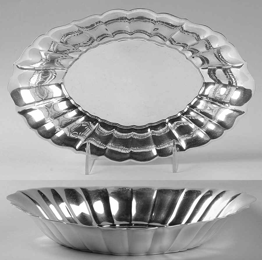 X309 (Sterling, Hollowware) 10" Oval Bowl by Reed & Barton-1