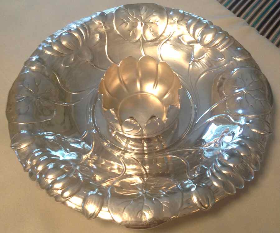3300 (Silverplate, Hollowware) Round Centerpiece by Reed & Barton-1
