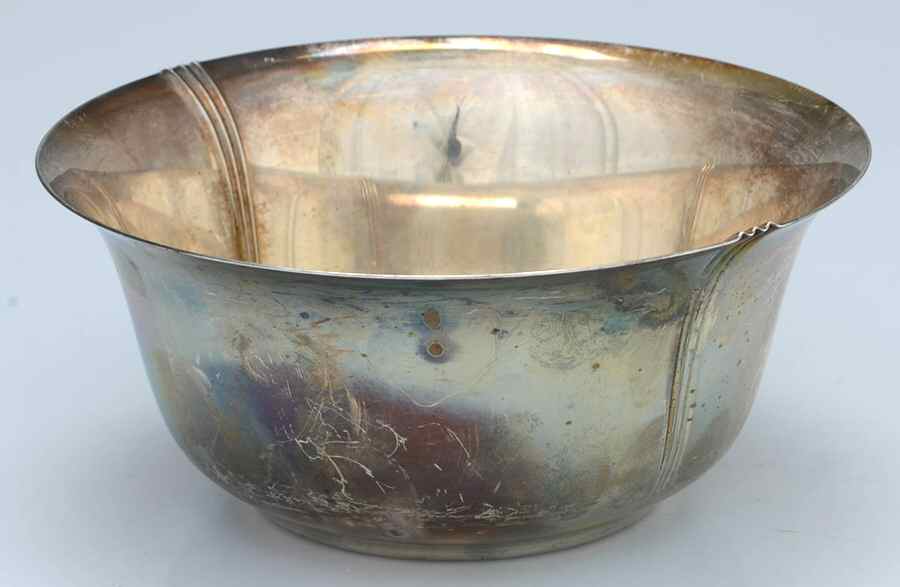 1940 (Silverplate, Hollowware) 7" Round Bowl by Reed & Barton-1