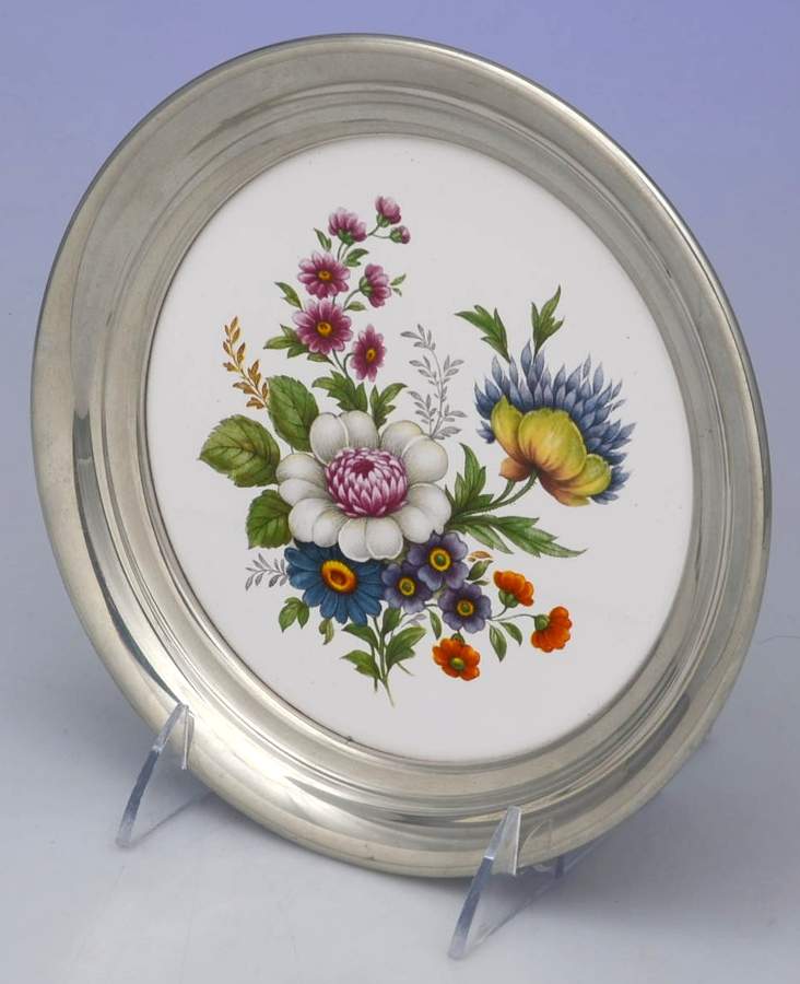 BP129 (Pewter, Hollowware) Round Tray with Ceramic Center by Reed & Barton-1