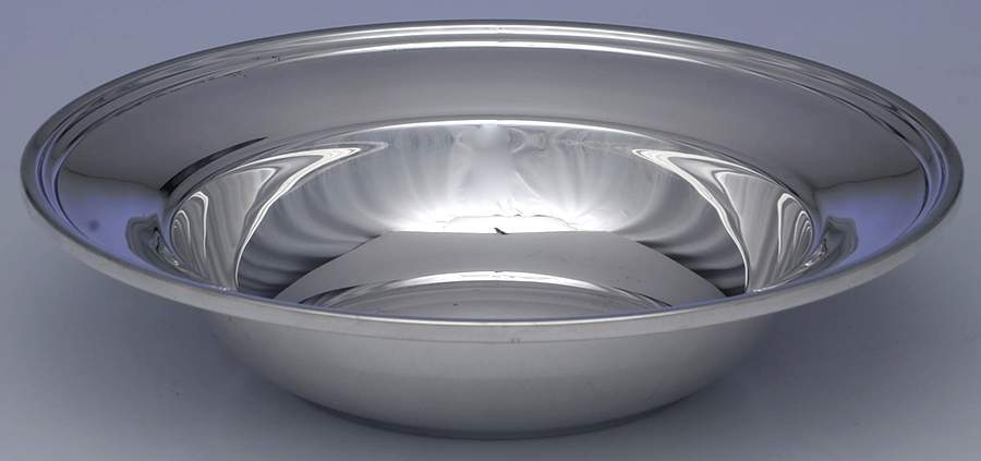 1207 (Silverplate, Hollowware) 9" Round Vegetable Bowl by Reed & Barton-1