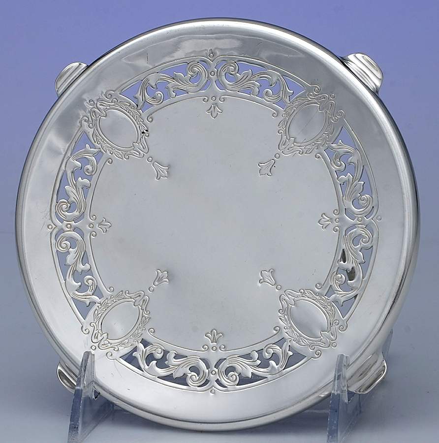 149 (Silverplate, Hollowware) Trivet by Reed & Barton-1