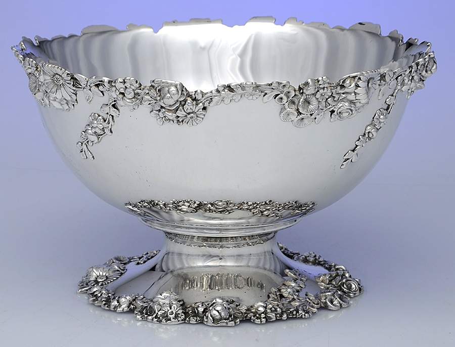 1693 (Sterling, Hollowware) 9" Round Pedestal Centerpiece by Redlich-1