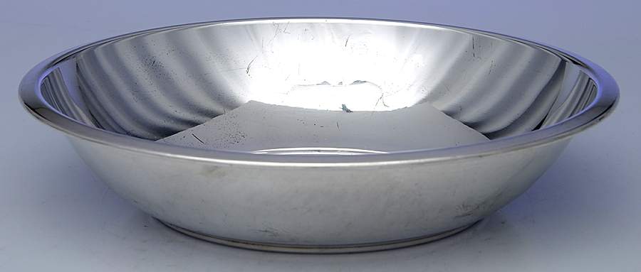 X683 (Sterling, Hollowware) 9" Round Vegetable Bowl by Reed & Barton-1