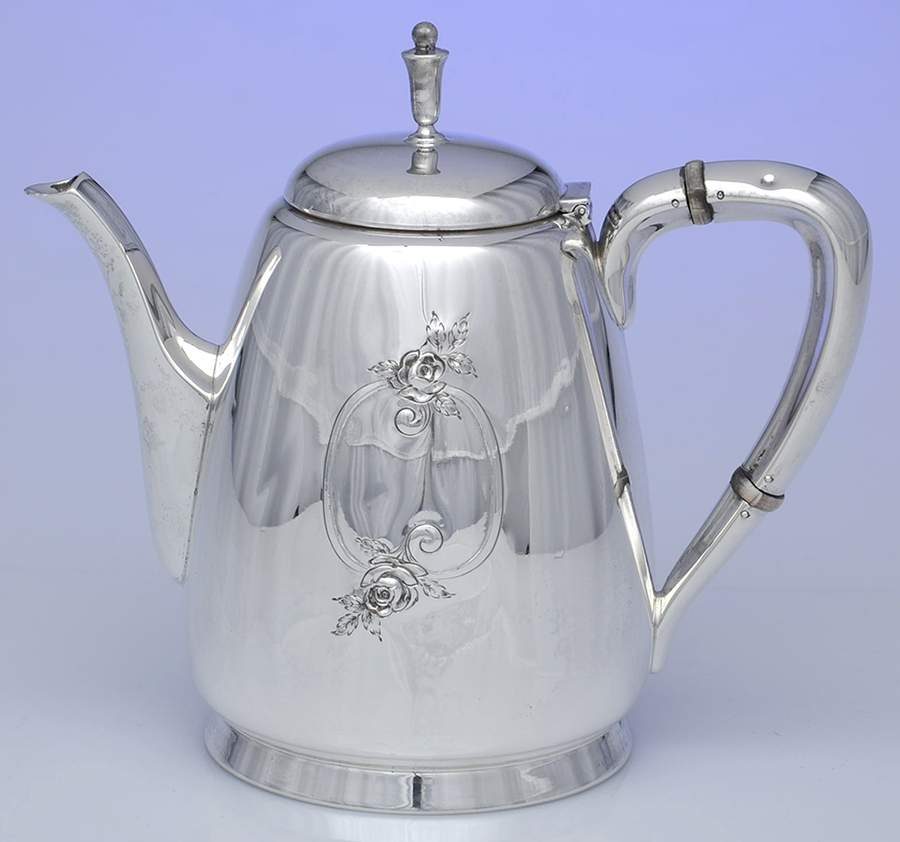 Town and Country Handchased (Sterling, Hollowware) Teapot by Reed & Barton-1