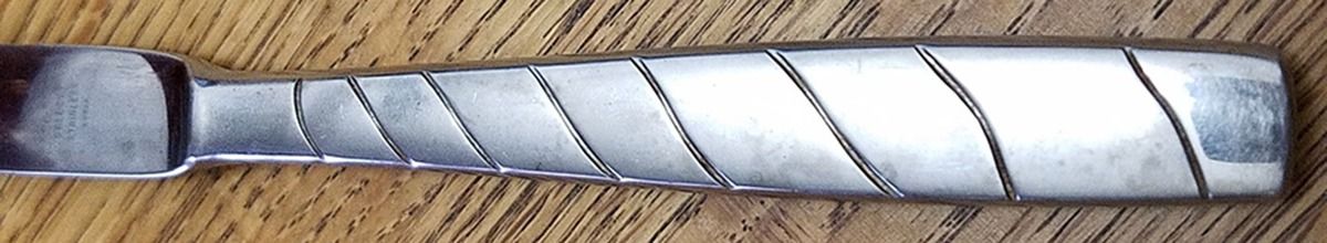 RDS305 (Stainless) Modern Hollow Knife by Reed & Barton-1